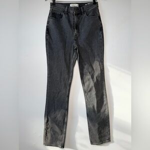 Abercrombie & Fitch Light Wash Black Ultra High Rise Straight Jeans Women sz 28